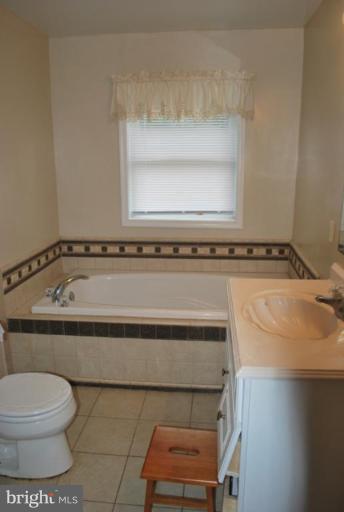 9337 Meetze Road Midland, VA 22728 - Photo 9 of 10 Bath #1