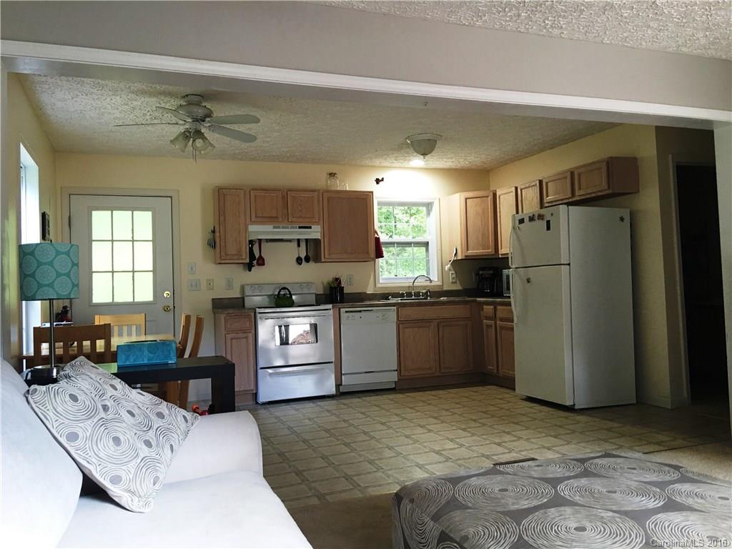 36 Rocking Porch Lane, Unit 9 Asheville, NC 28805 - Photo 5 of 22 Gallery Image 5