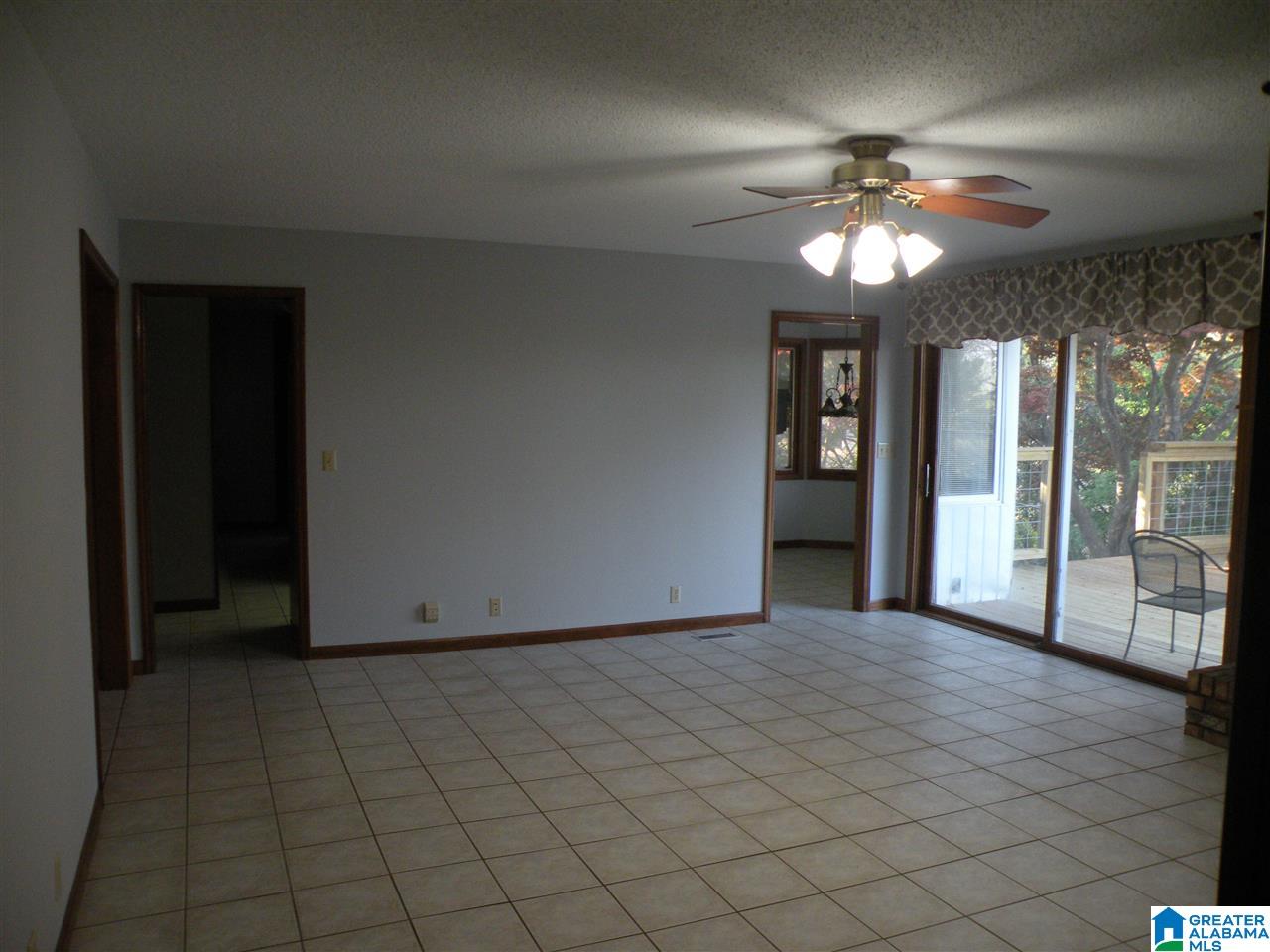 1820 Pleasant Ridge Drive Sylacauga, AL 35150 - Photo 5 of 33