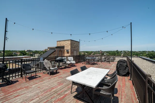 $295,000 | 234 East Reservoir Avenue, Unit 503, Milwaukee, WI 53212