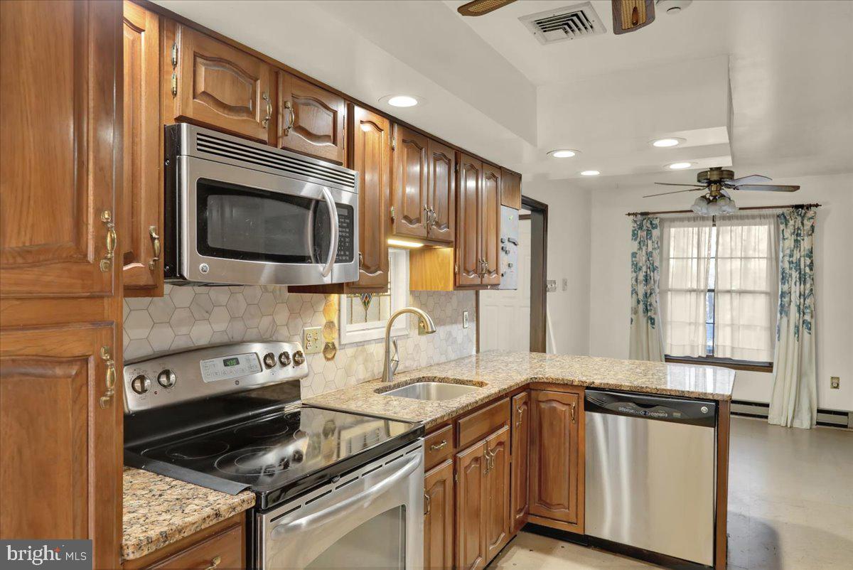 617 Seidels Run Road Leesport, PA 19533 - Photo 9 of 50