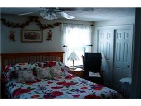 69 R Tsienneto Road, Unit R Derry, NH 03038 - Photo 2 of 8