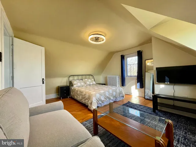 $475,000 | 3901 Keswick Road, Baltimore, MD 21211