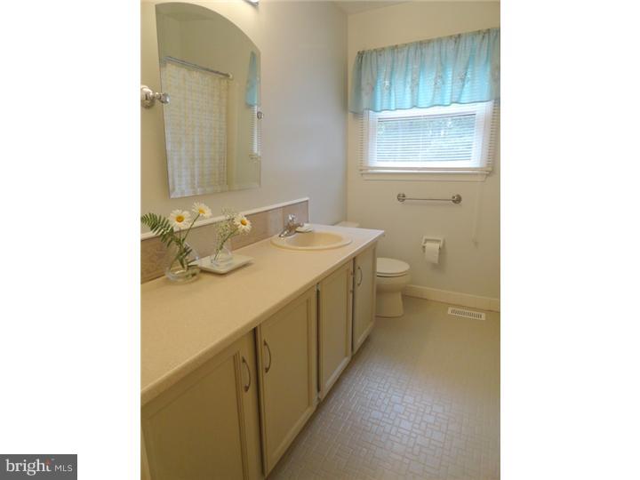 56 Penn Road Voorhees, NJ 08043 - Photo 20 of 25 Bathroom