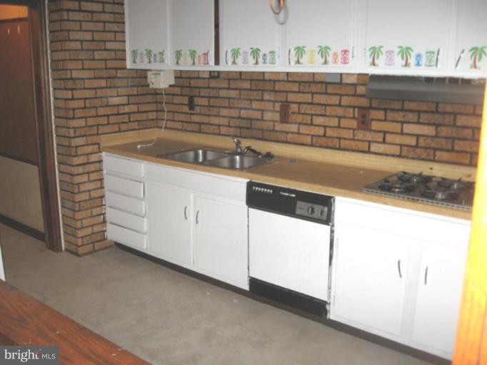 5626 Utrecht Road Baltimore, MD 21206 - Photo 3 of 6 Kitchen