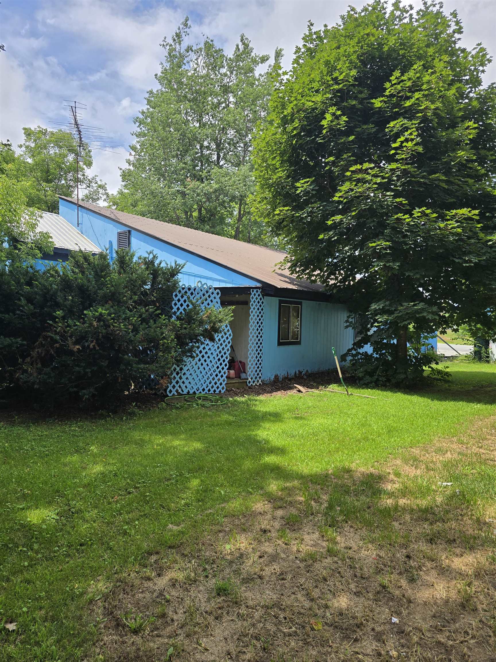 17 Putnam Road Newport, NH 03773 - Photo 4 of 24 Gallery Image 4