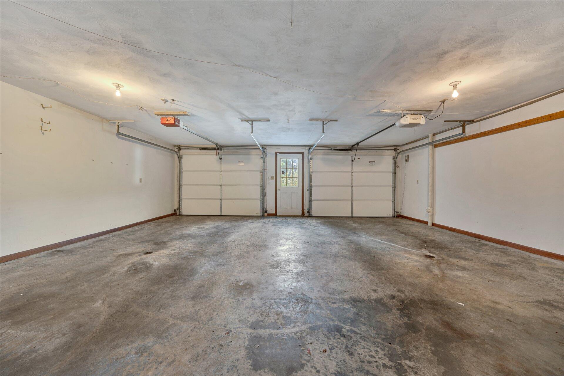 3700 Rte 3004 Roanoke, VA 24012 - Photo 28 of 40 a view of empty garage
