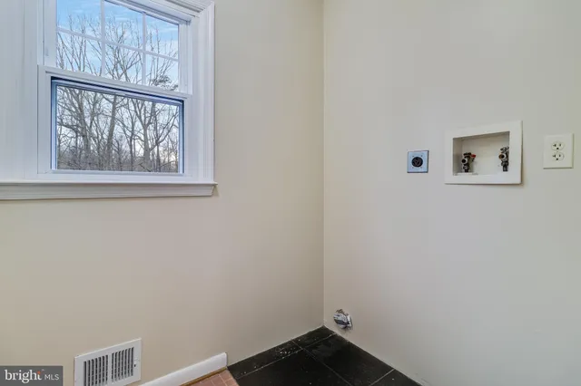 $649,900 | 6095 Manor Lane, La Plata, MD 20646