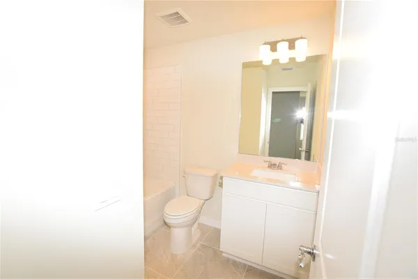 $2,100 | 5048 Holm Oak Drive, St. Cloud, FL 34771