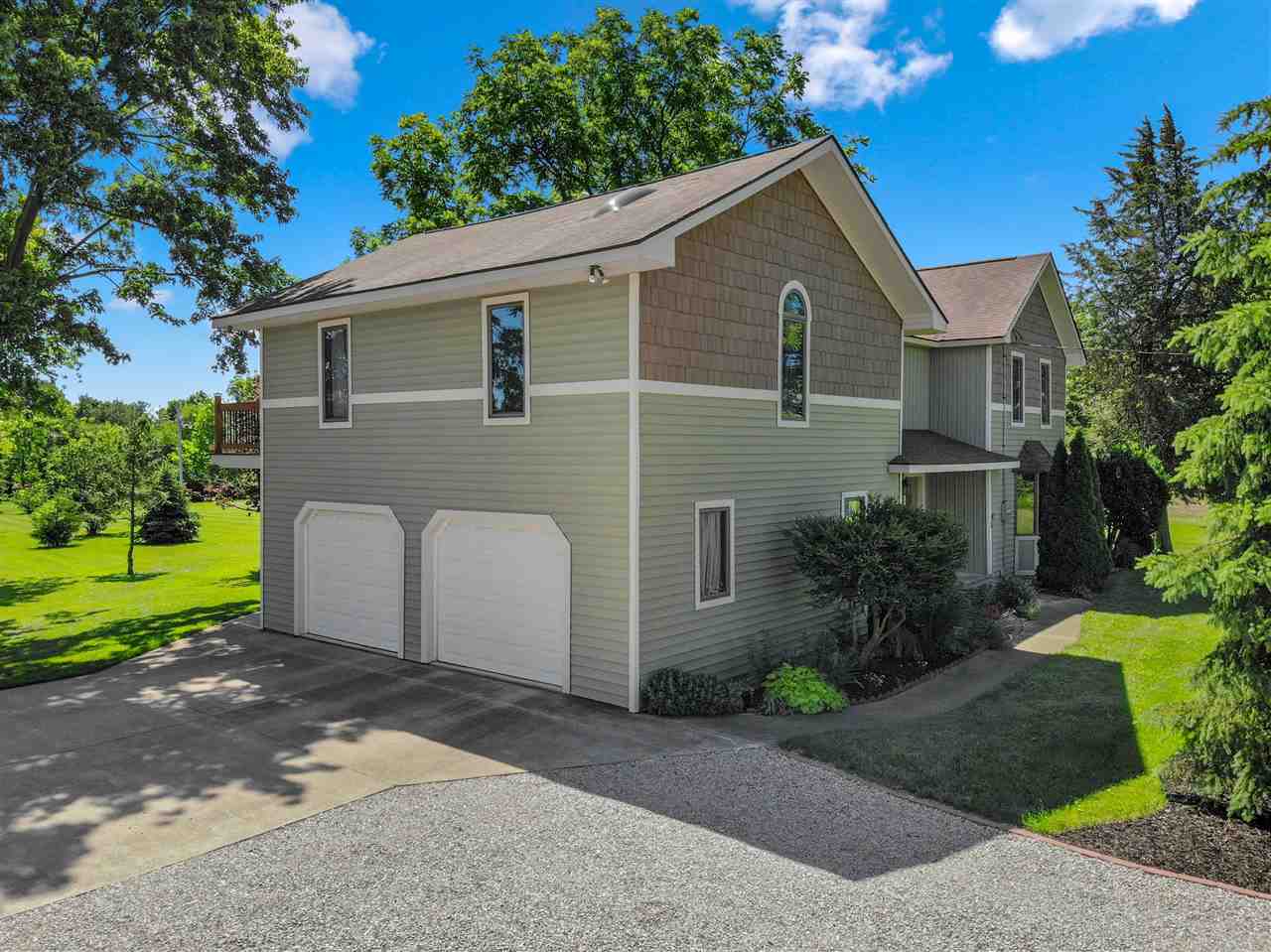 18234 Lochner Road Spencerville, IN 46788 - Photo 3 of 36 Gallery Image 3