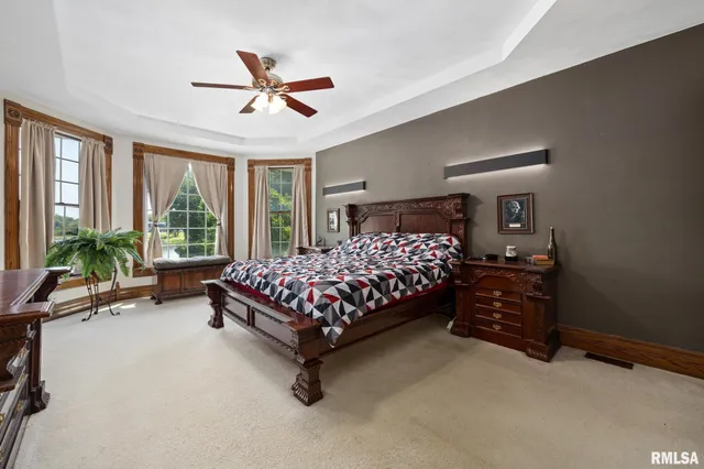 $488,000 | 25479 North Boat Dock Road, Canton, IL 61520