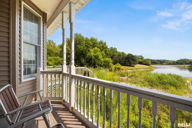 $488,000 | 25479 North Boat Dock Road, Canton, IL 61520