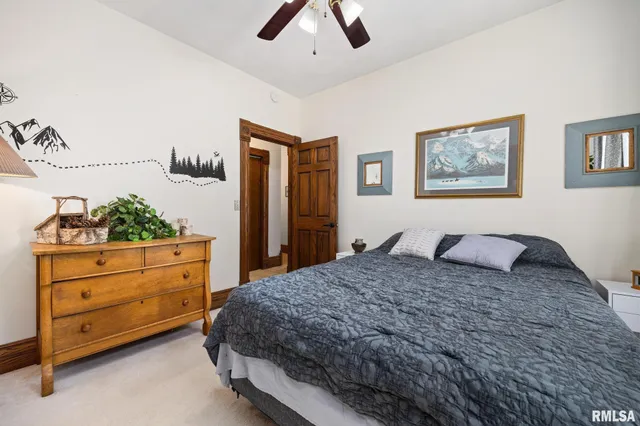 $488,000 | 25479 North Boat Dock Road, Canton, IL 61520