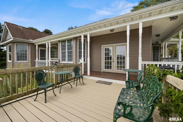 $488,000 | 25479 North Boat Dock Road, Canton, IL 61520