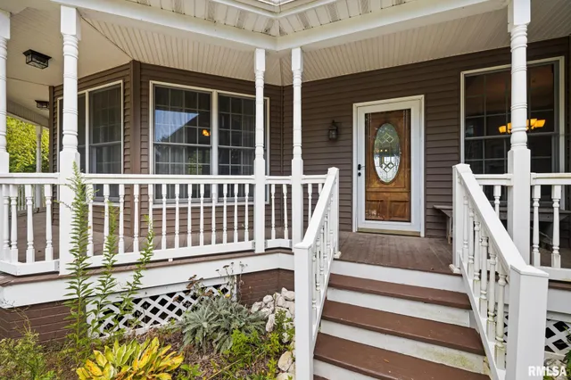 $488,000 | 25479 North Boat Dock Road, Canton, IL 61520