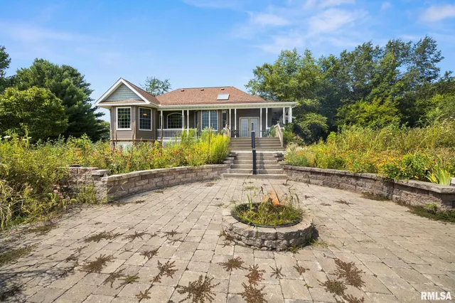 $488,000 | 25479 North Boat Dock Road, Canton, IL 61520