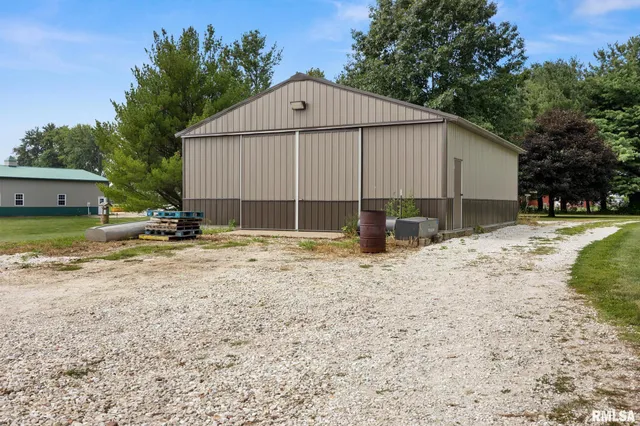 $488,000 | 25479 North Boat Dock Road, Canton, IL 61520