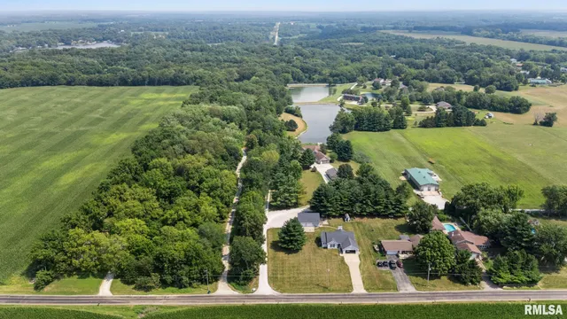 $488,000 | 25479 North Boat Dock Road, Canton, IL 61520