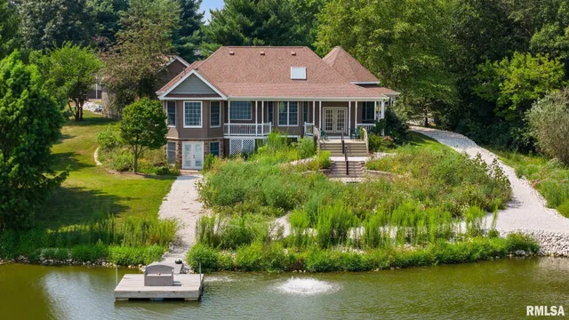 $488,000 | 25479 North Boat Dock Road, Canton, IL 61520