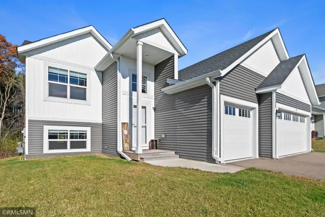 $419,900 | 821 Sutherland Street, Somerset, WI 54025