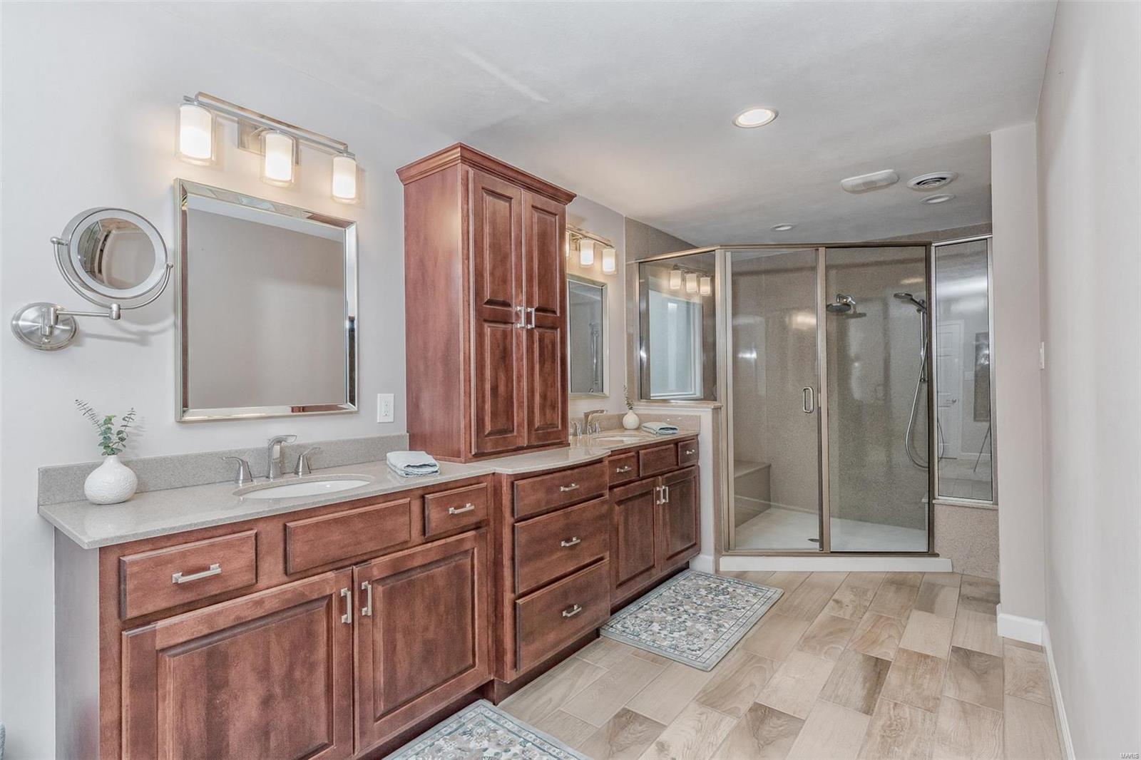 14 Chesterfield Lakes Road Chesterfield, MO 63005 - Photo 27 of 46 Gallery Image 27
