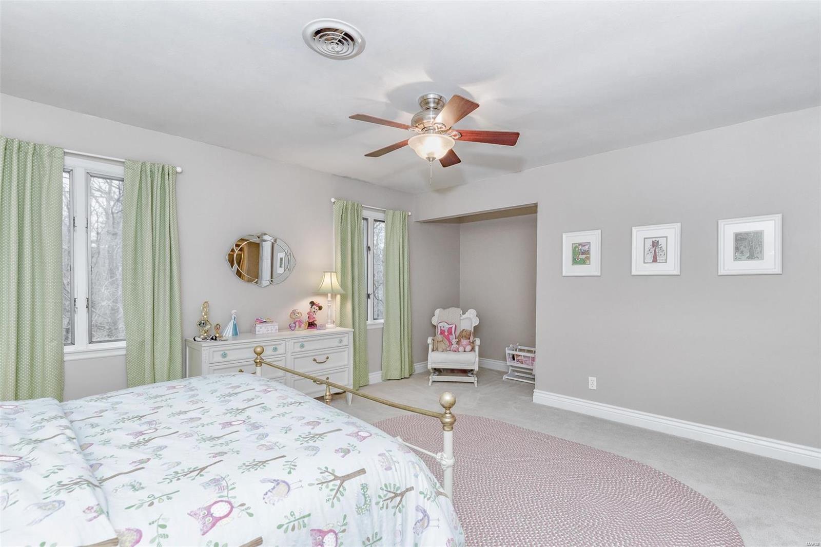 14 Chesterfield Lakes Road Chesterfield, MO 63005 - Photo 33 of 46 Gallery Image 33
