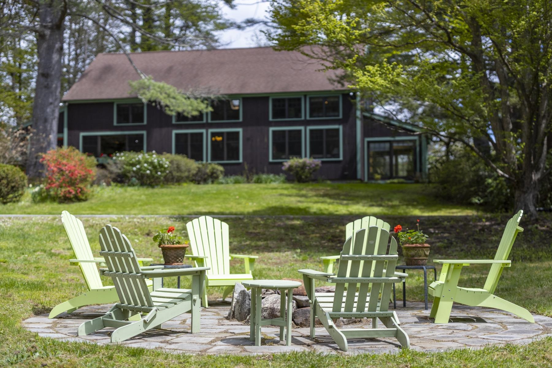 1526 S Road Hopkinton, NH 03229 - Photo 2 of 60 Gallery Image 2