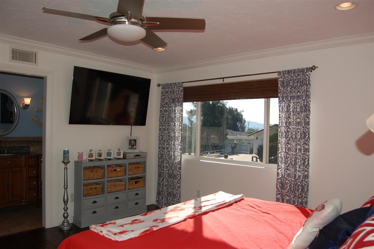 1242 Cresthill Road El Cajon, CA 92021 - Photo 12 of 25 Gallery Image 12
