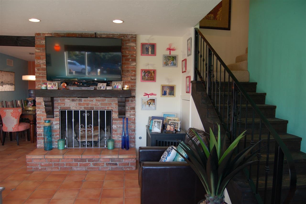 1242 Cresthill Road El Cajon, CA 92021 - Photo 6 of 25 Gallery Image 6