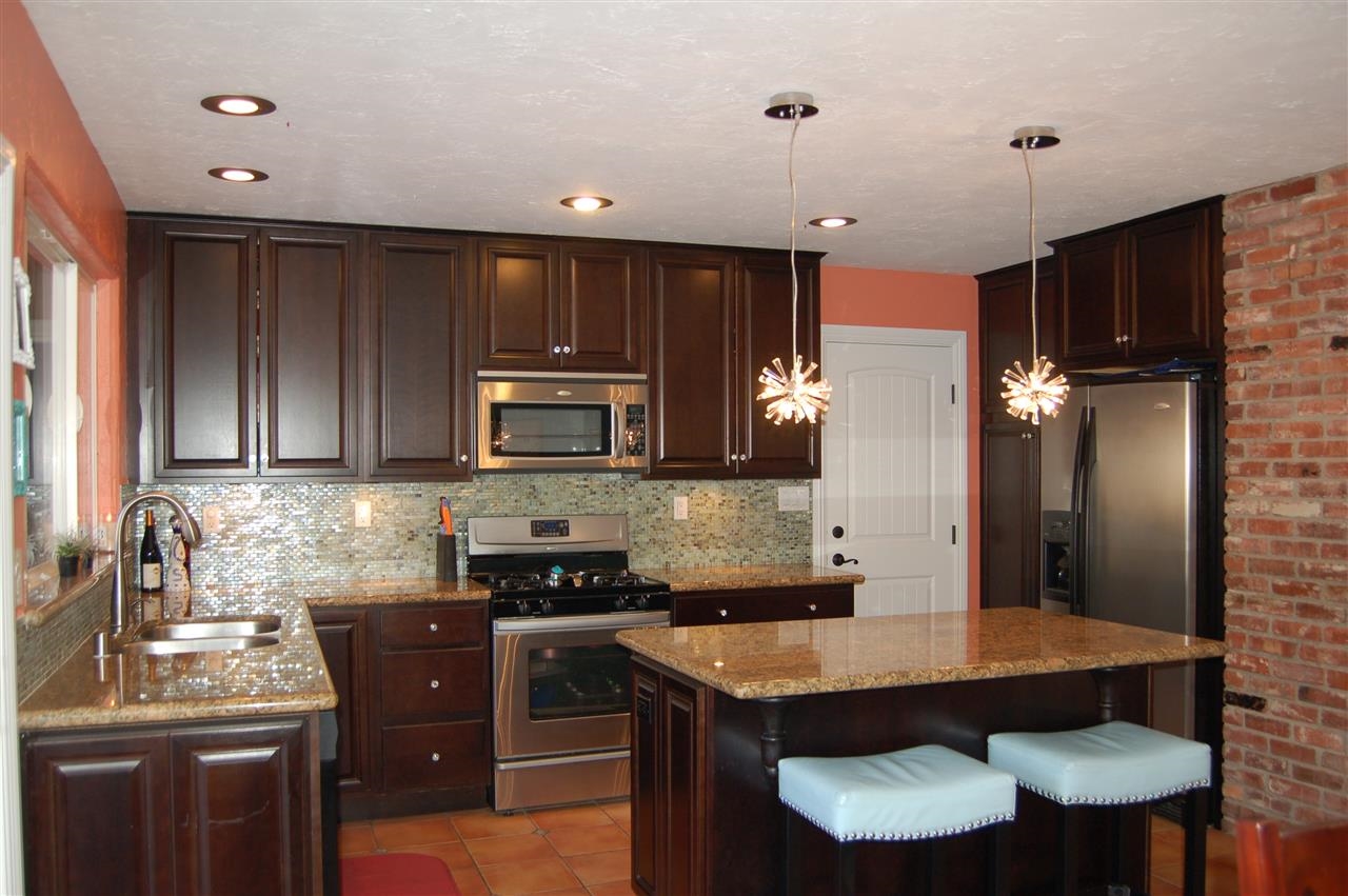 1242 Cresthill Road El Cajon, CA 92021 - Photo 7 of 25 Gallery Image 7