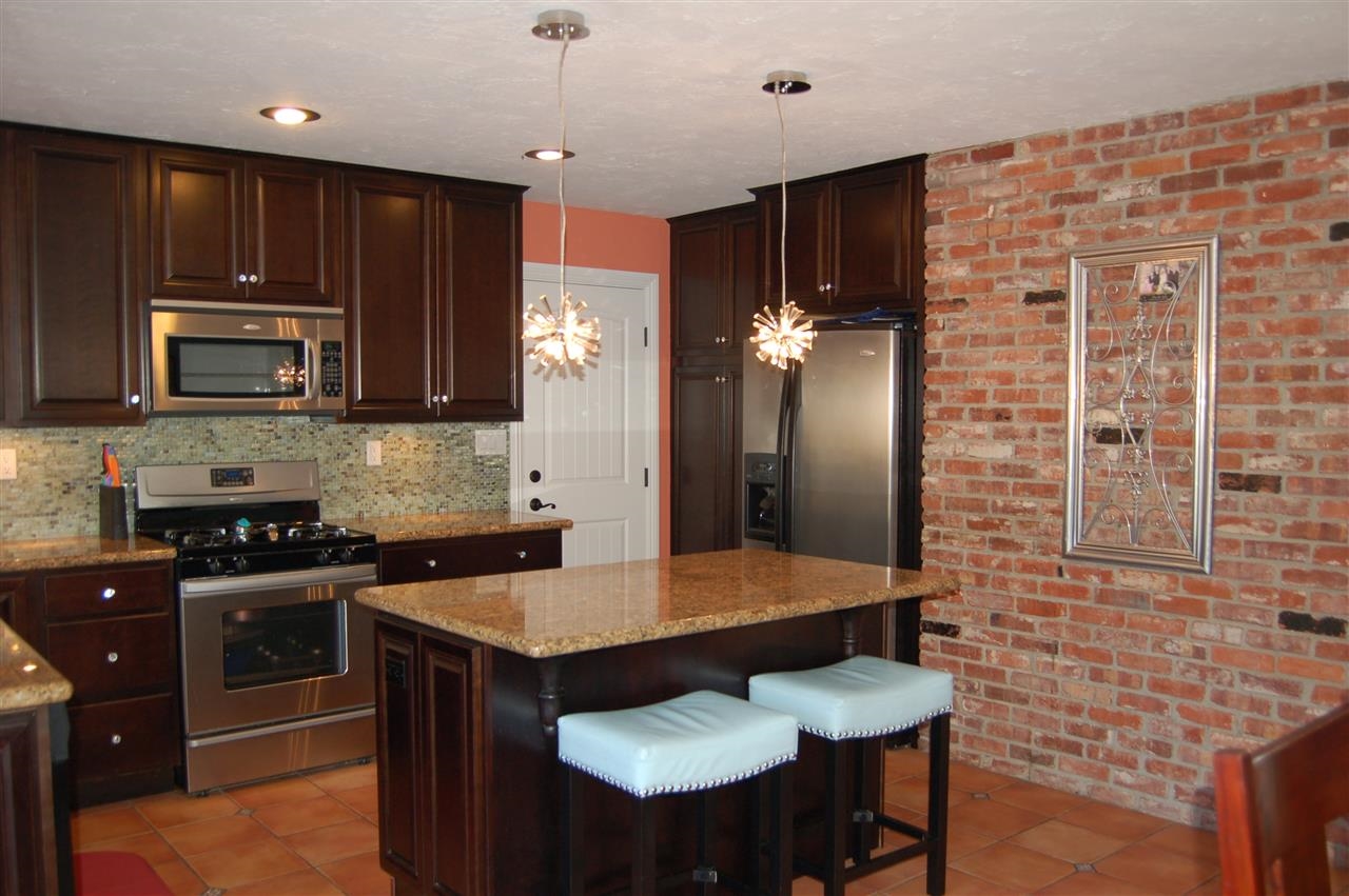 1242 Cresthill Road El Cajon, CA 92021 - Photo 9 of 25 Gallery Image 9