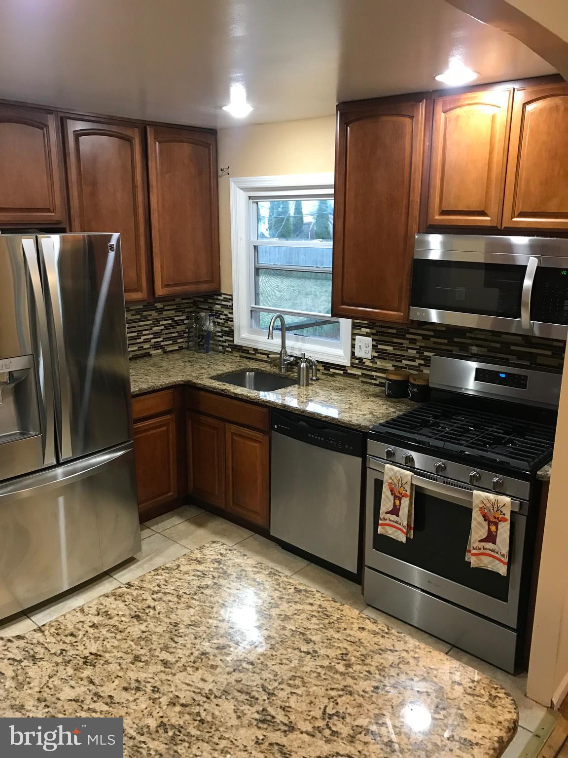9817 Southall Road Randallstown, MD 21133 - Photo 11 of 32 Lovely kitchen