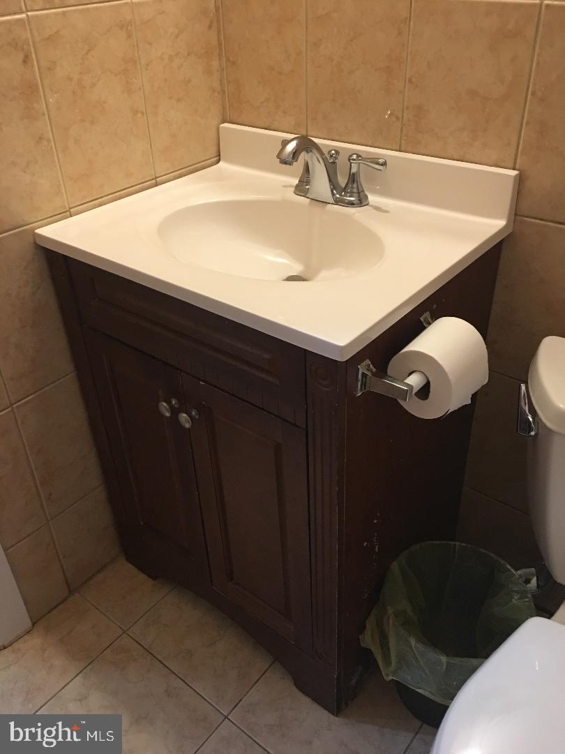 9817 Southall Road Randallstown, MD 21133 - Photo 31 of 32 second full bathroom