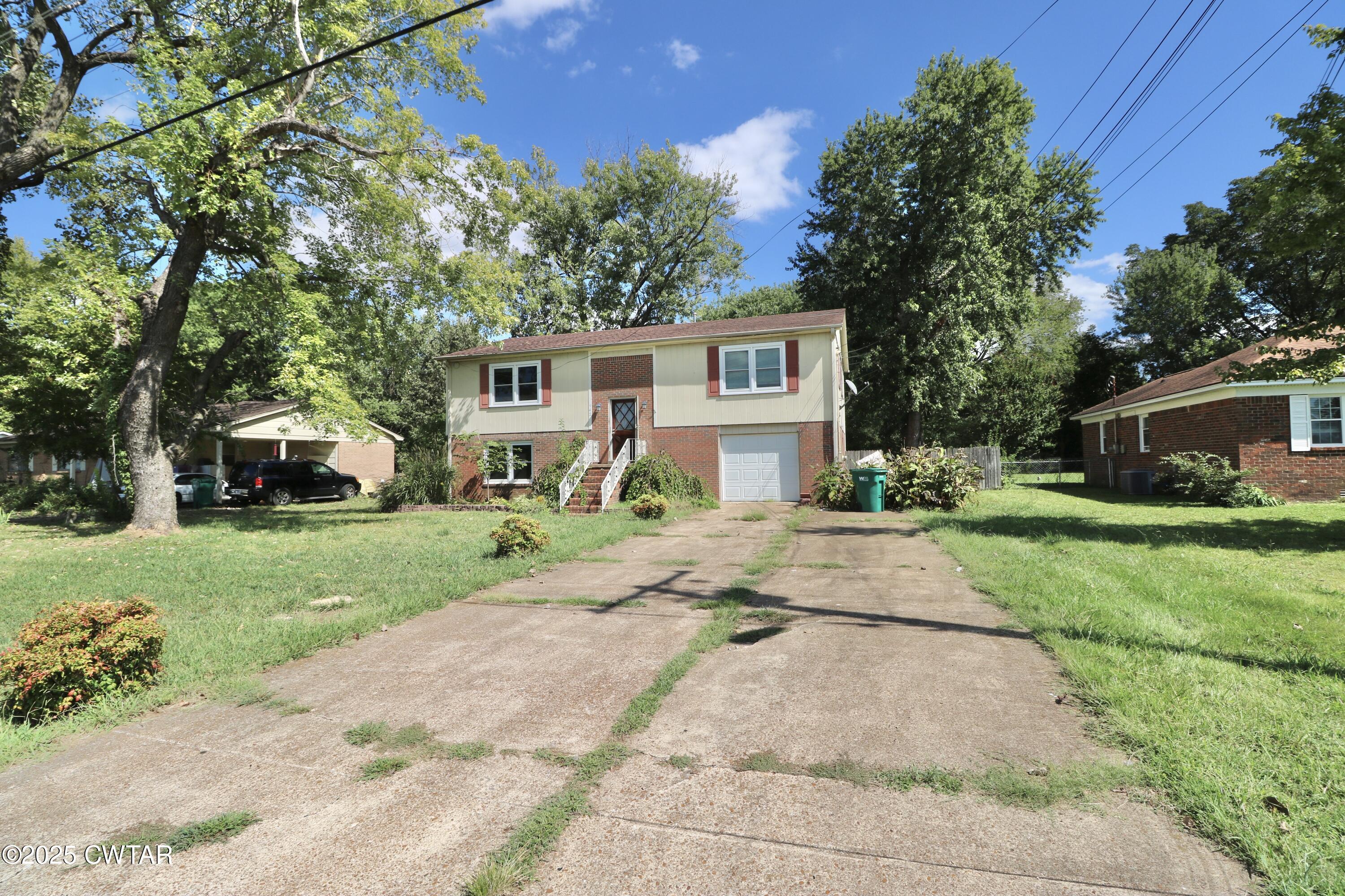 142 Northside Road Jackson, TN 38305 - Photo 1 of 24 218C992A-1A81-4F84-9026-9B3FE8BB9661_1_2