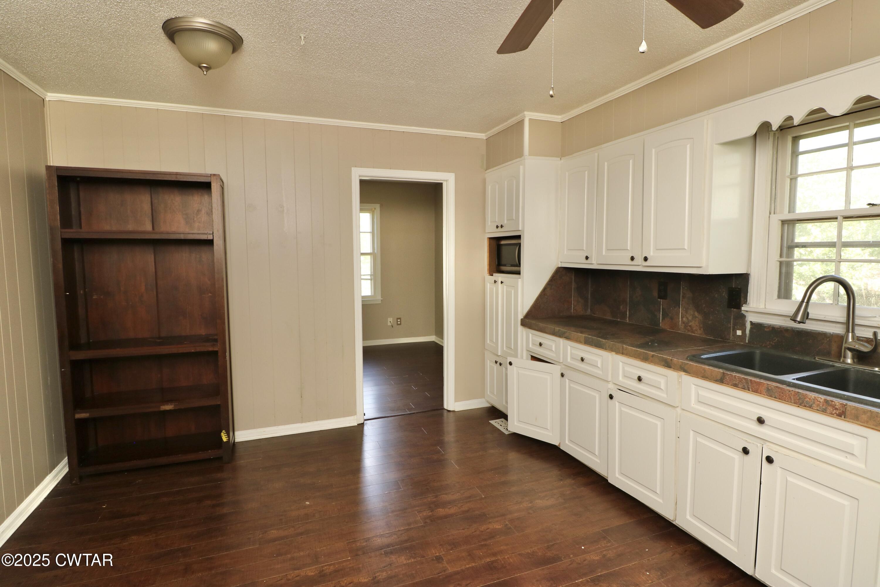 142 Northside Road Jackson, TN 38305 - Photo 5 of 24 A020A3C4-F847-4233-B06E-FCCCBCBA1229_1_2