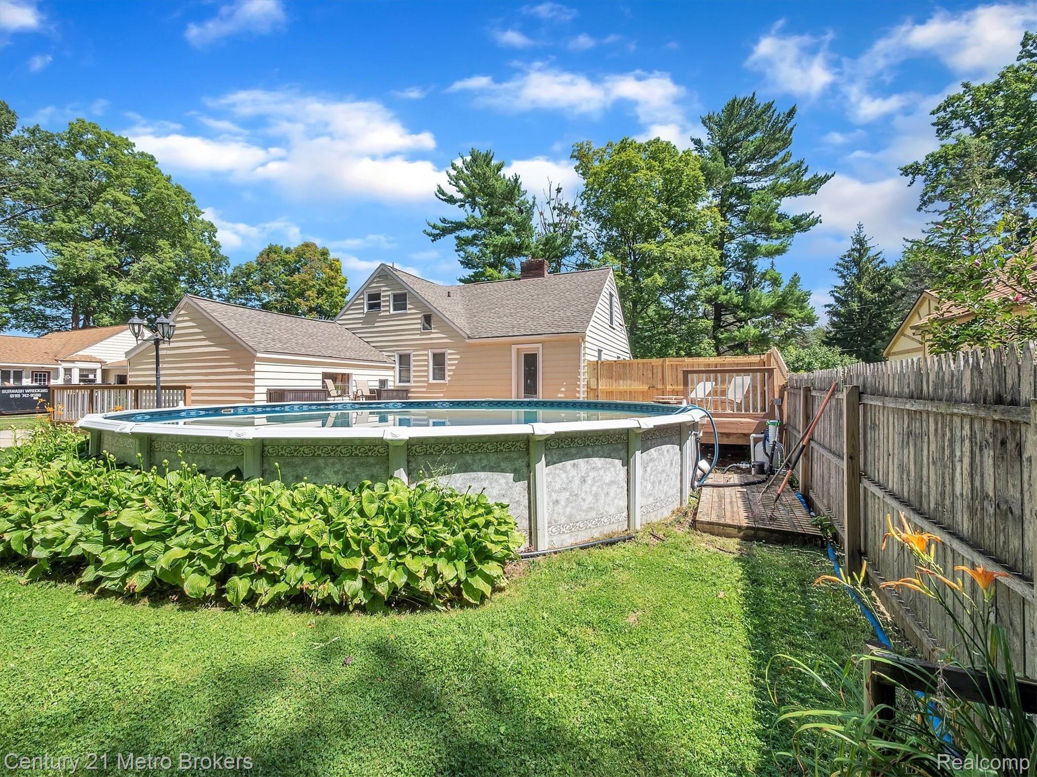 4421 North Center Road Flint, MI 48506 - Photo 38 of 39 38-4421 North Center-Windowstill Real Estate Photography-38.jpg