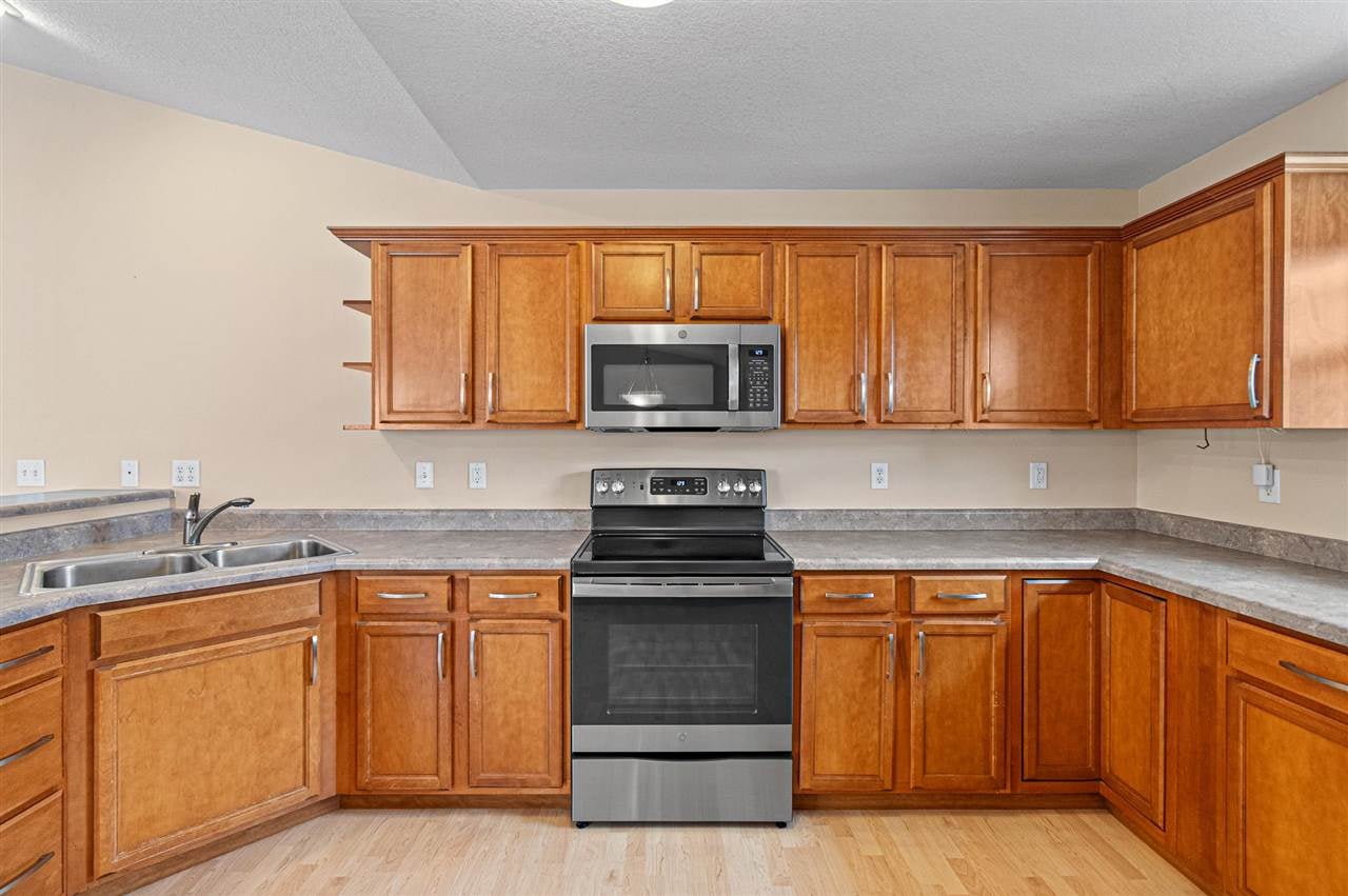 47 South Park Ridge Road North Liberty, IA 52317 - Photo 13 of 35 Gallery Image 13
