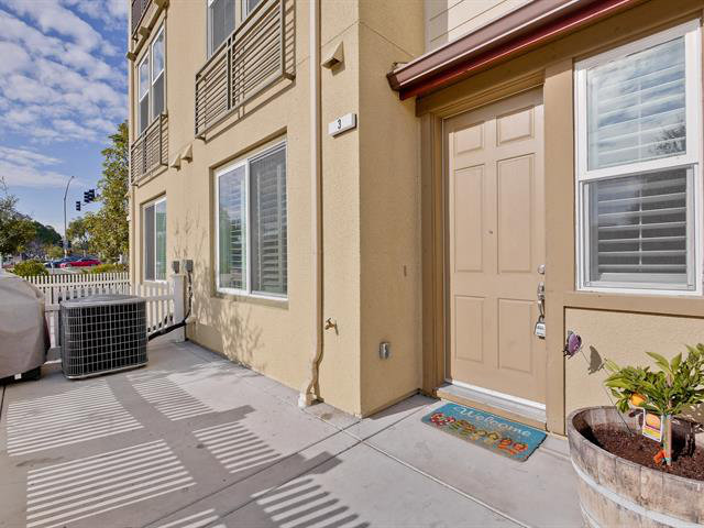 247 Peppermint Tree Terrace, Unit 3 Sunnyvale, CA 94086 - Photo 2 of 25 a balcony view with a seating space