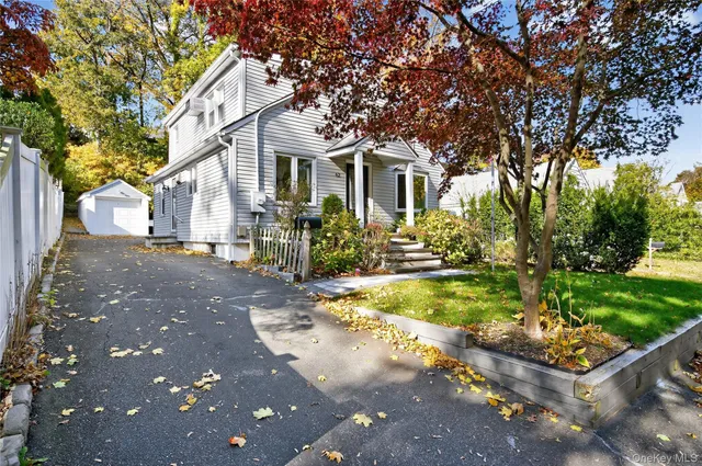 $785,000 | 62 McCouns Lane, Oyster Bay, NY 11771