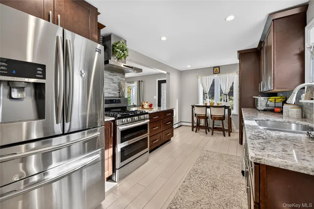 $785,000 | 62 McCouns Lane, Oyster Bay, NY 11771