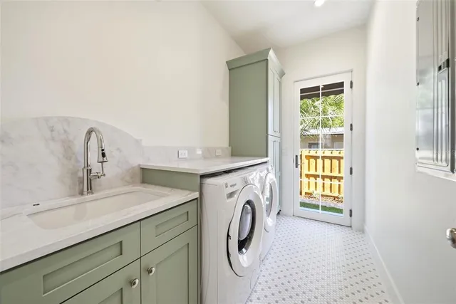 $1,699,000 | 15 East Hazel Street, Orlando, FL 32804