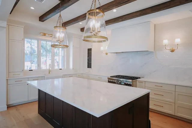 $1,699,000 | 15 East Hazel Street, Orlando, FL 32804