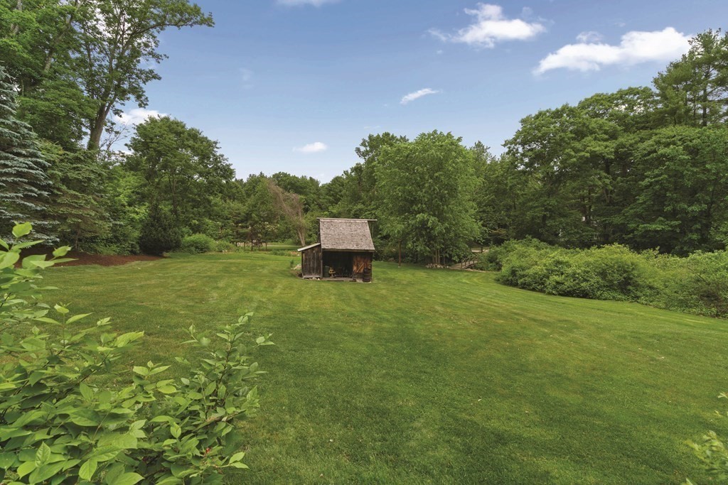 535 North Avenue Weston, MA 02493 - Photo 31 of 35