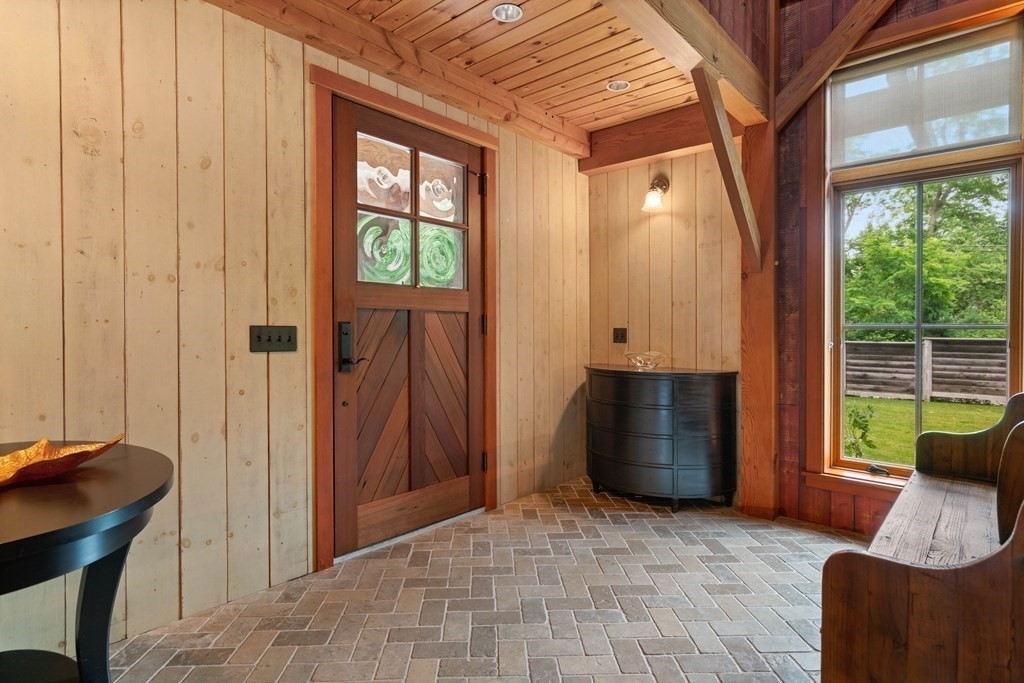 535 North Avenue Weston, MA 02493 - Photo 5 of 35