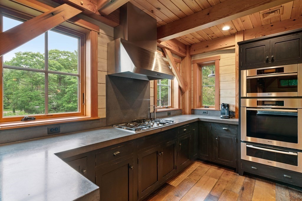 535 North Avenue Weston, MA 02493 - Photo 9 of 35