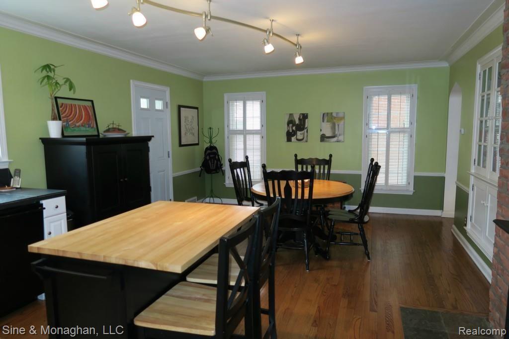 403 Moran Road Grosse Pointe, MI 48236 - Photo 9 of 25 img_0883.jpg