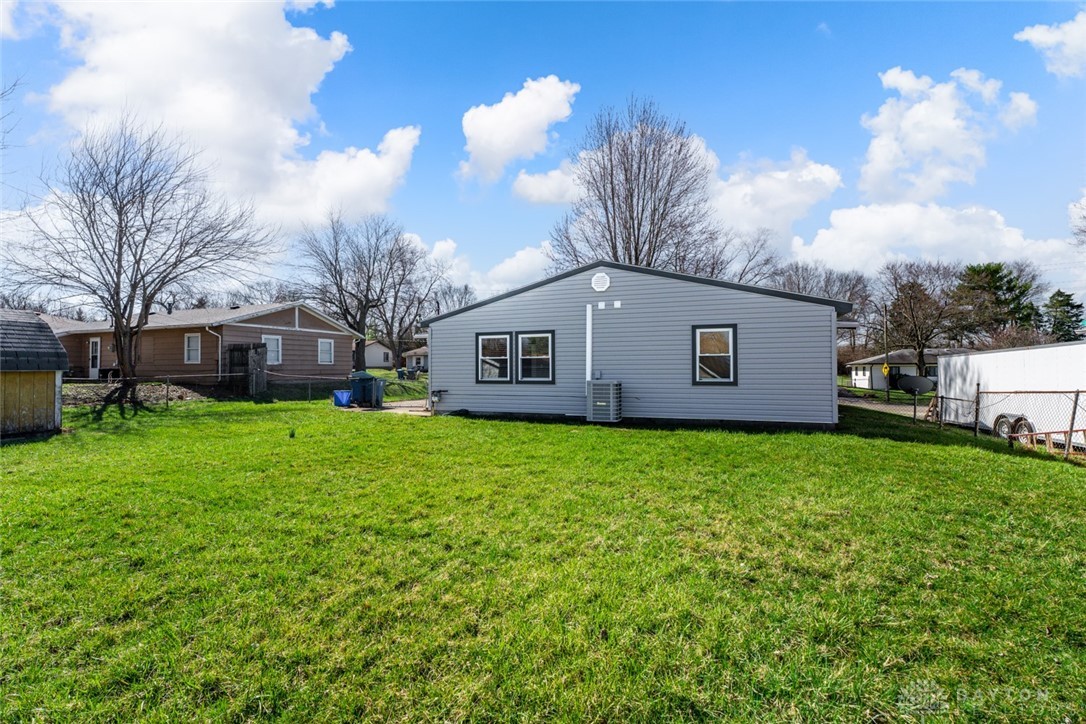 5637 Sharp Road Dayton, OH 45432 - Photo 26 of 33