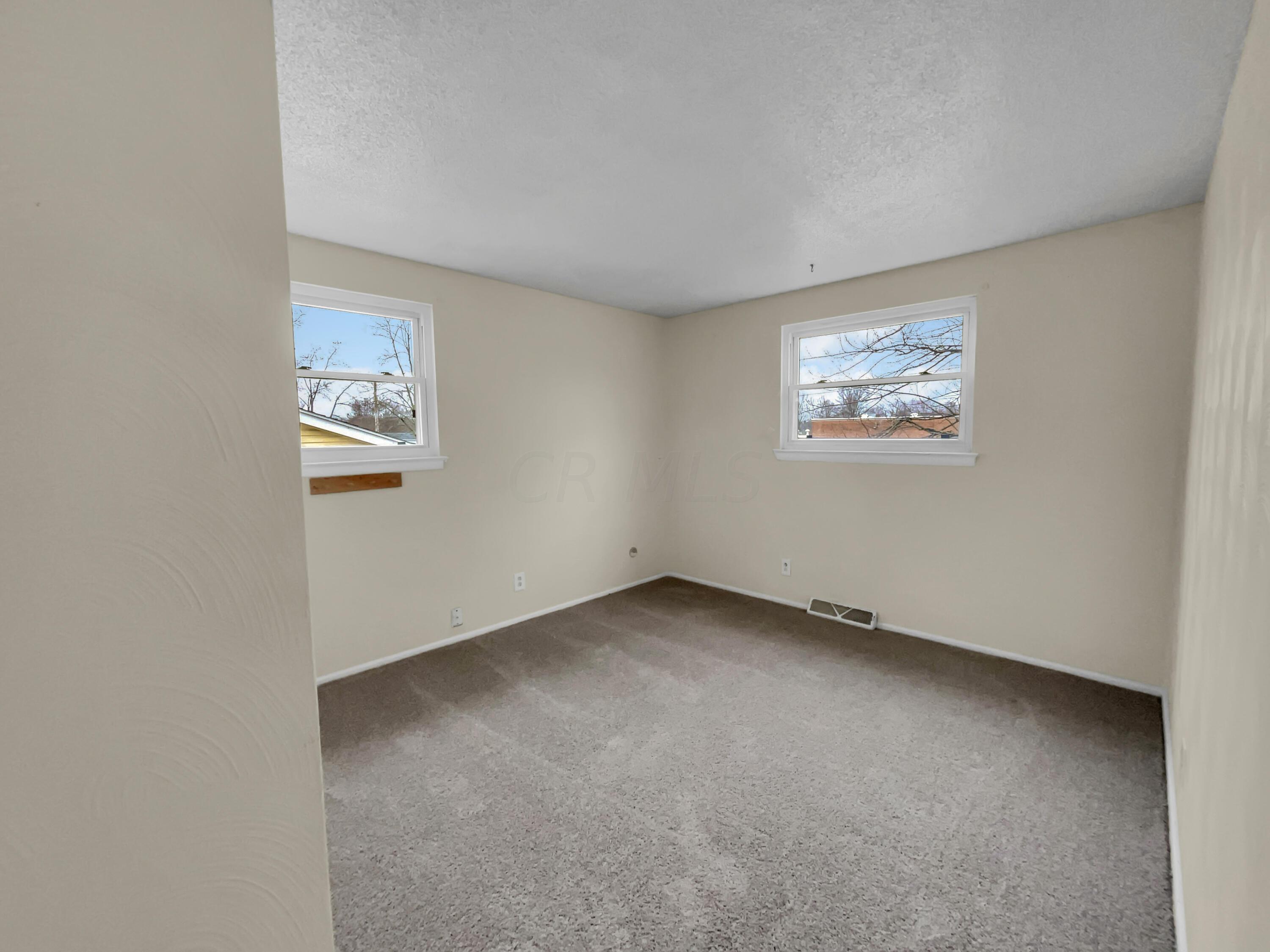 2616 Maybury Road Columbus, OH 43232 - Photo 22 of 51 listing_21