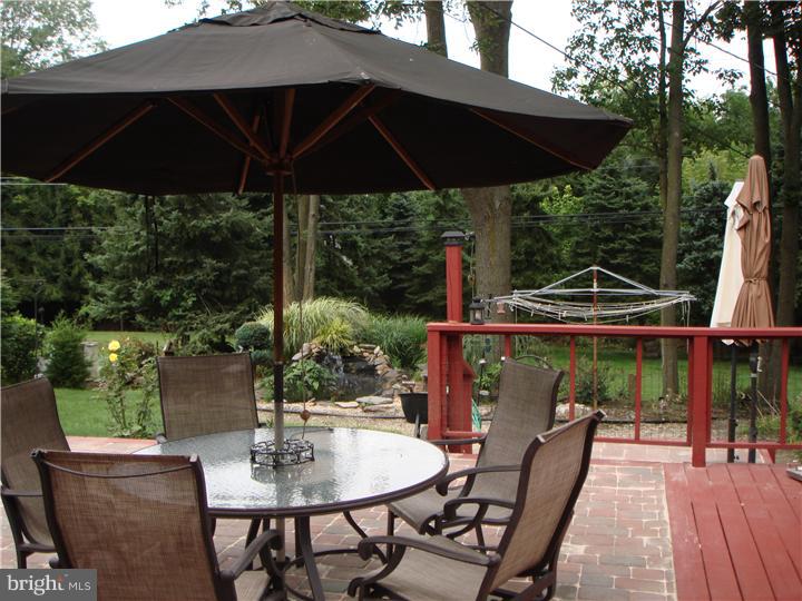 585 Bob White Road Wayne, PA 19087 - Photo 12 of 15 Deck