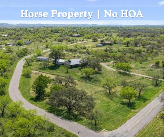 $575,000 | 3410 West County Road, Llano, TX 78643